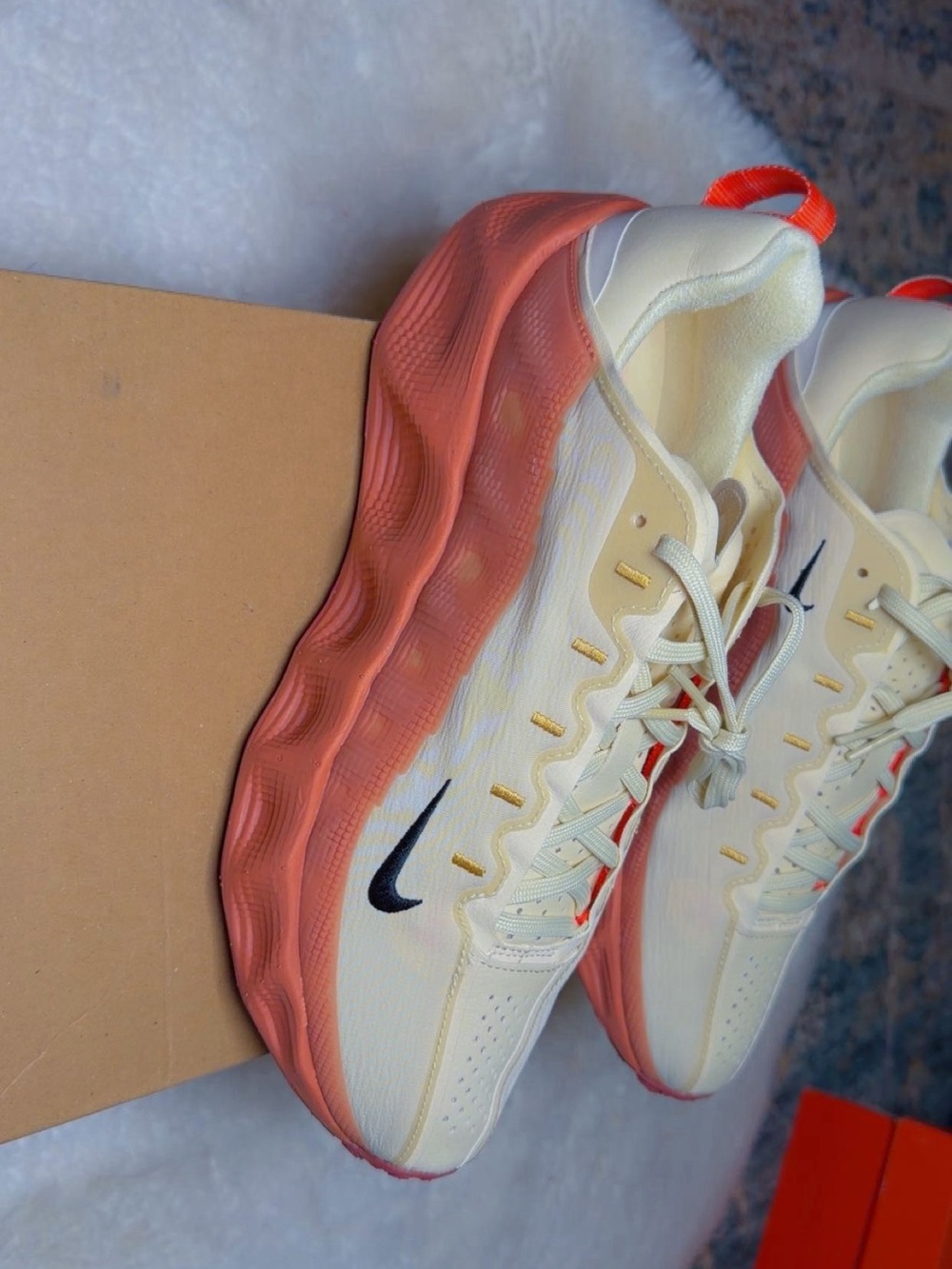 Nike Cream & Coral Gradient Women's Running Shoes